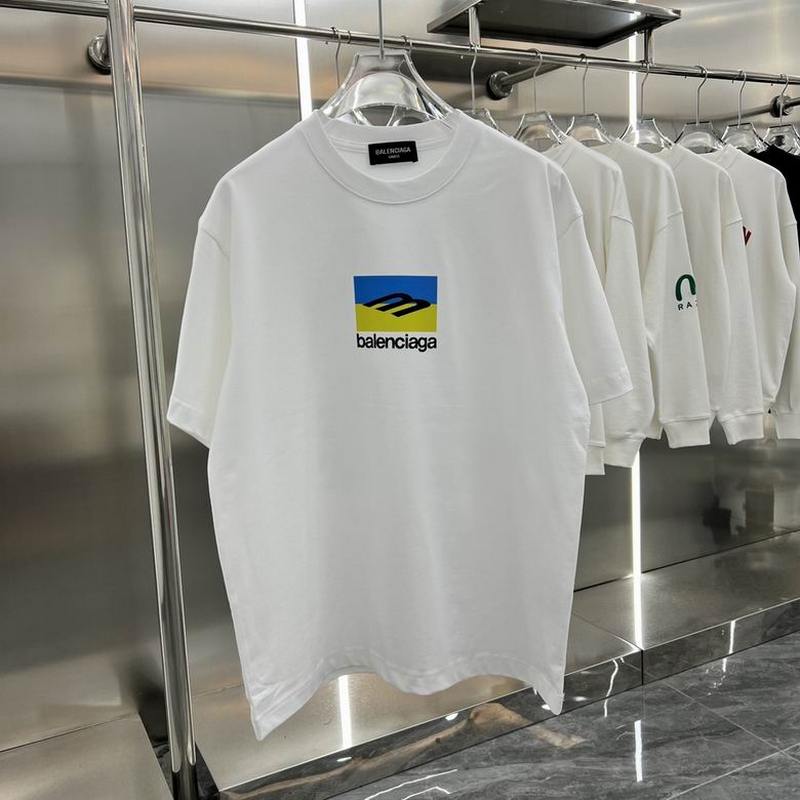 Balenciaga Men's T-shirts 111